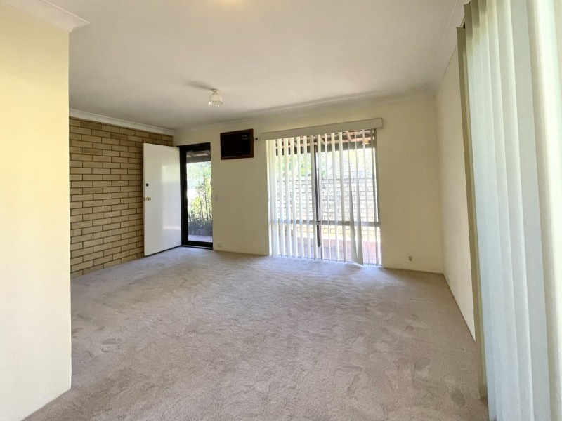 17 Urch Road, Kalamunda WA 6076