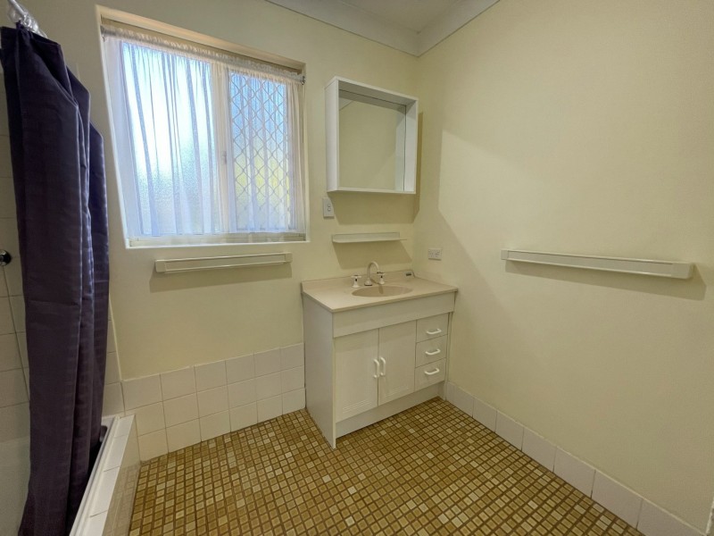 17 Urch Road, Kalamunda WA 6076