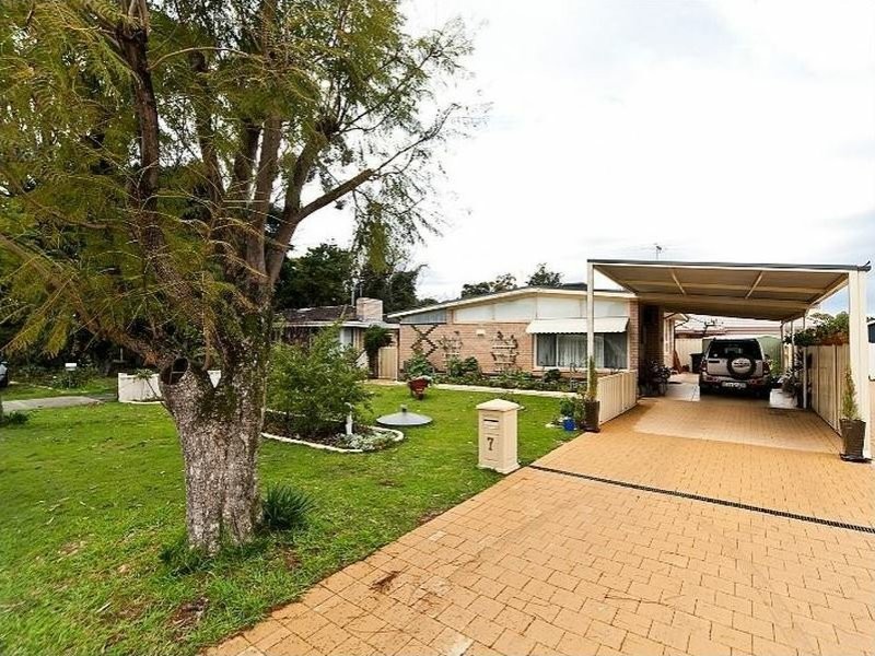 7 Jean Hulley Road, High Wycombe WA 6057
