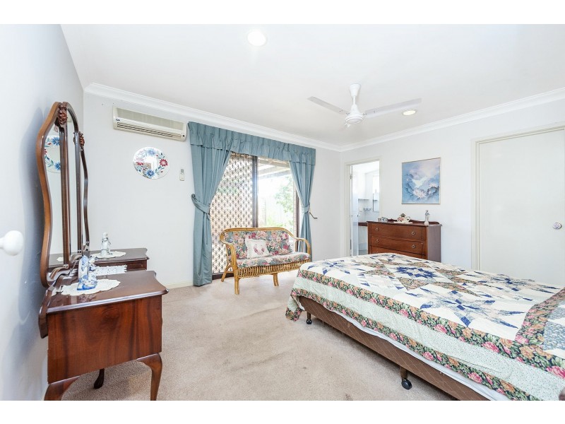 20 Chivalry Way, Thornlie WA 6108