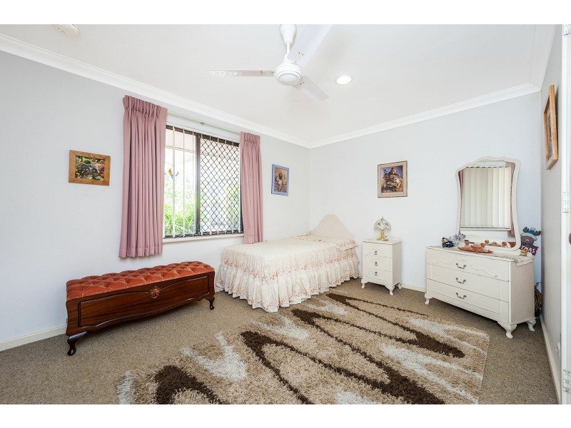 20 Chivalry Way, Thornlie WA 6108