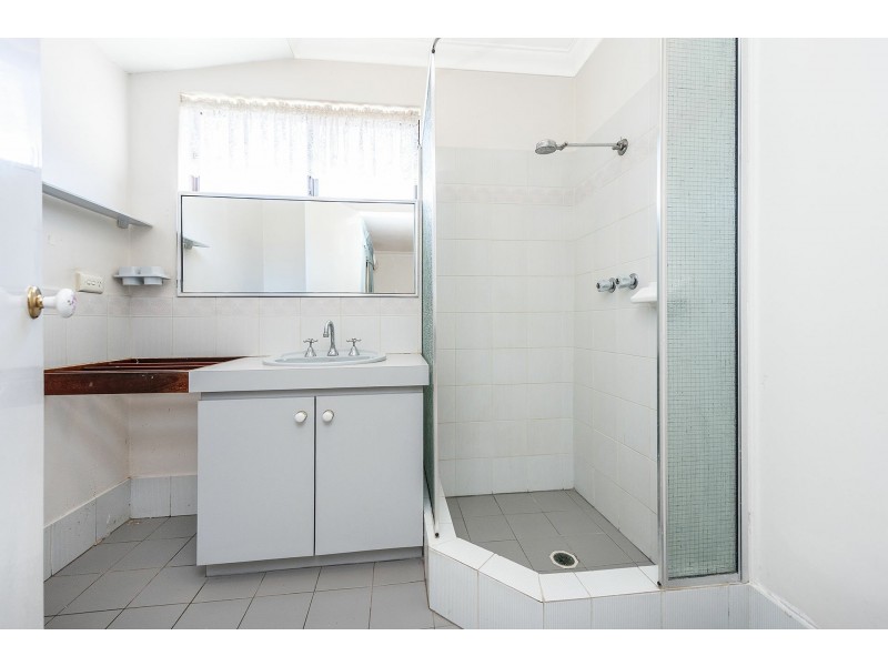 20 Chivalry Way, Thornlie WA 6108