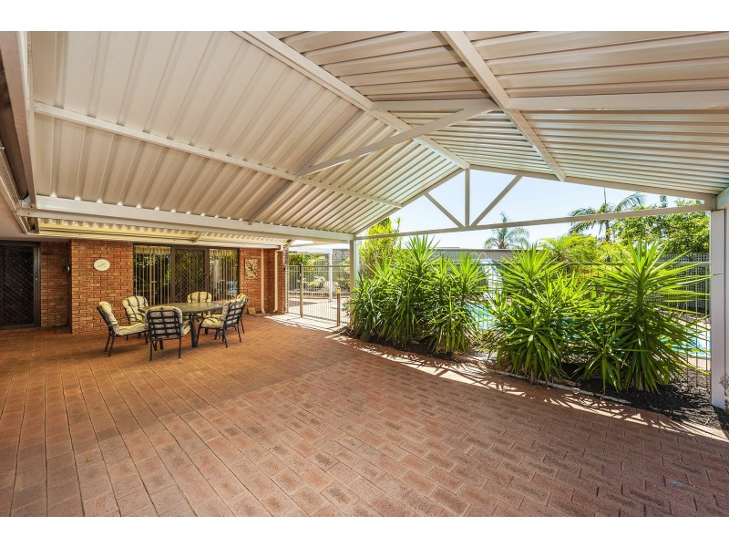 20 Chivalry Way, Thornlie WA 6108