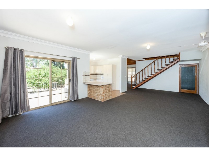 28 Boonooloo Road, Kalamunda WA 6076