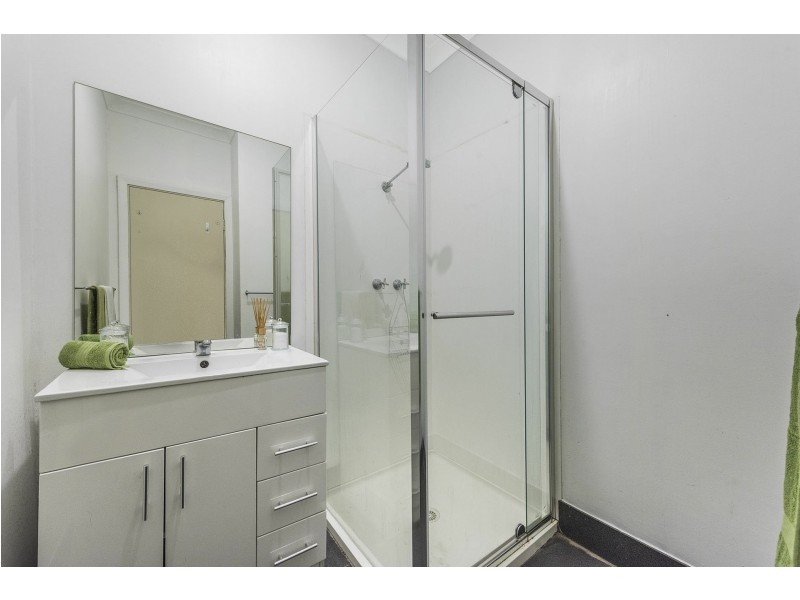 17 Cambridge Road, Forrestfield WA 6058