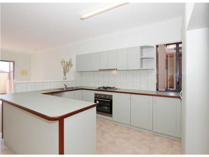 5/10 Heath Road, Kalamunda WA 6076