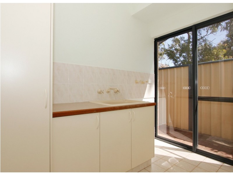 5/10 Heath Road, Kalamunda WA 6076