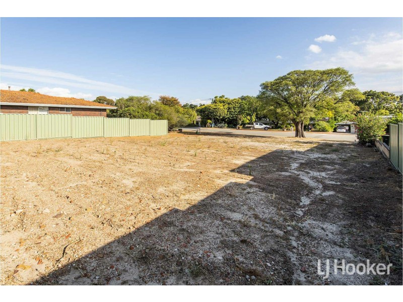 12 Blamire Road, Kalamunda WA 6076