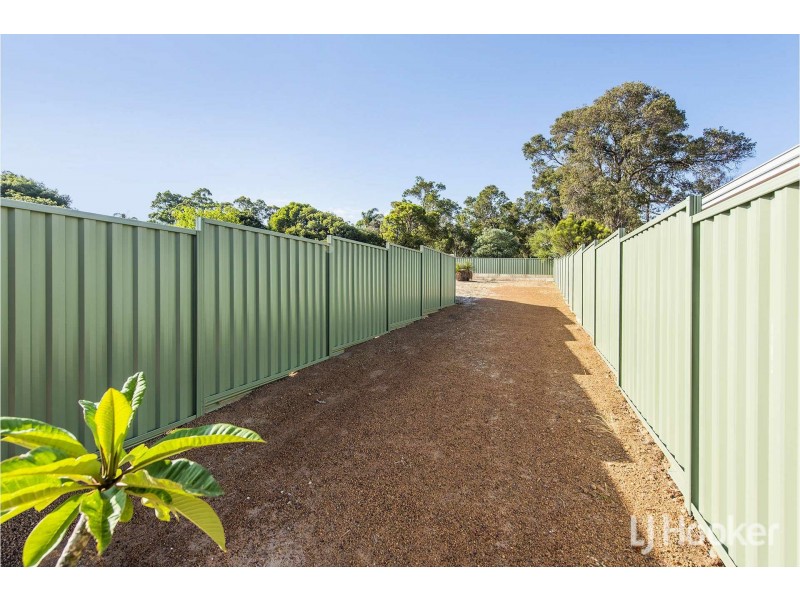 12 Blamire Road, Kalamunda WA 6076