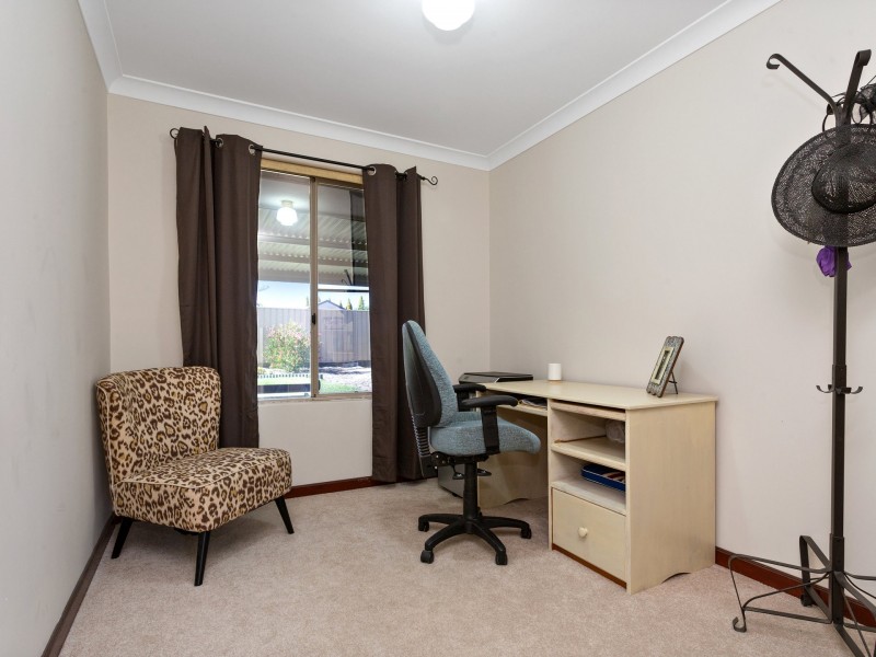 166 Newburn Road, High Wycombe WA 6057