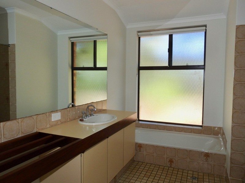 32 The Lane, Gooseberry Hill WA 6076