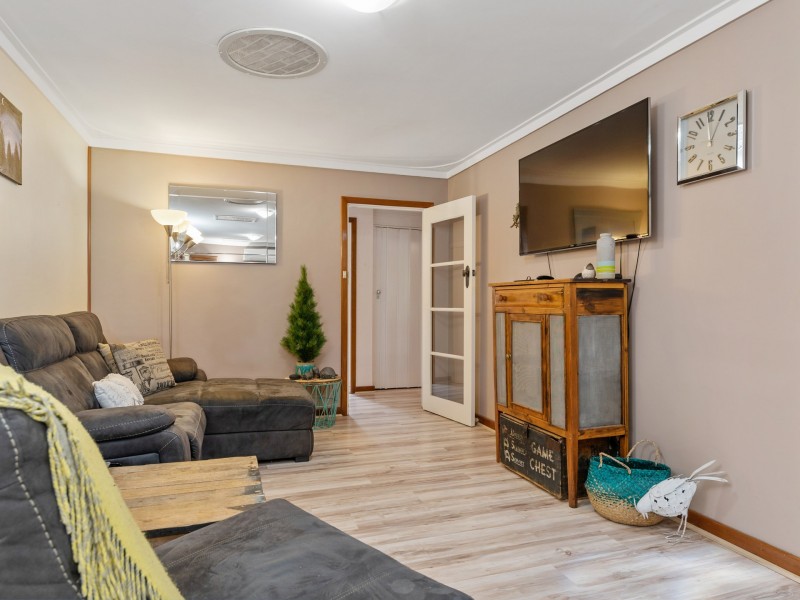 12A Lewis Road, Kalamunda WA 6076