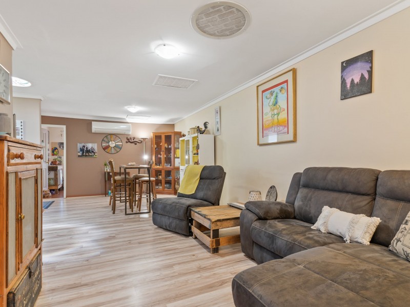 12A Lewis Road, Kalamunda WA 6076