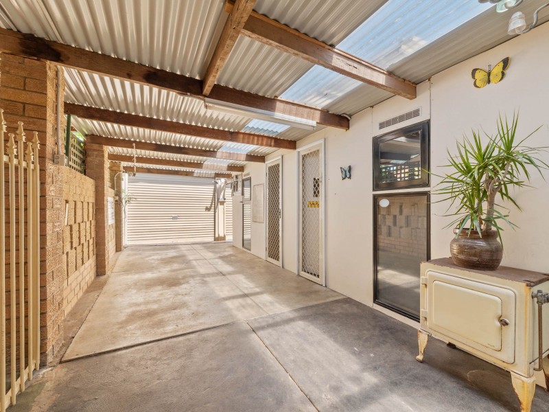 12A Lewis Road, Kalamunda WA 6076