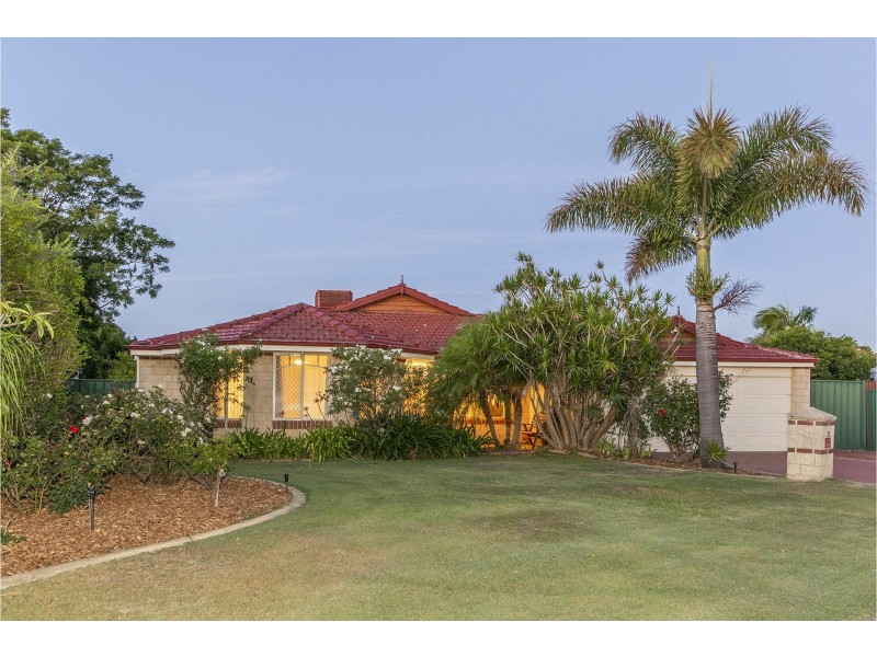 21 Feeney Gardens, High Wycombe WA 6057