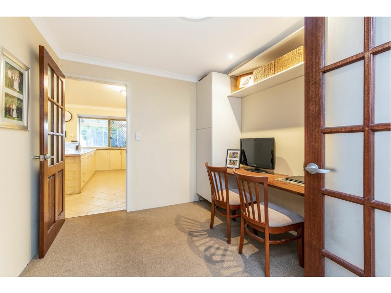 21 Feeney Gardens, High Wycombe WA 6057