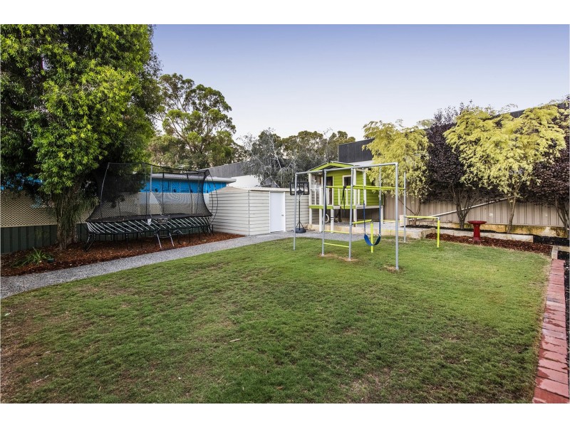 29 Boonooloo Road, Kalamunda WA 6076