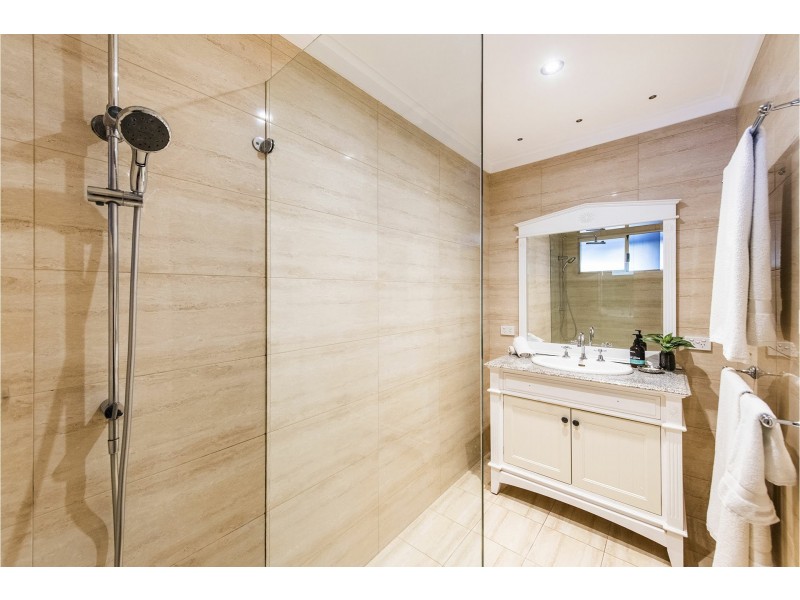 29 Boonooloo Road, Kalamunda WA 6076