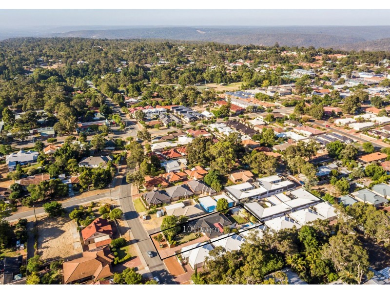 29 Boonooloo Road, Kalamunda WA 6076