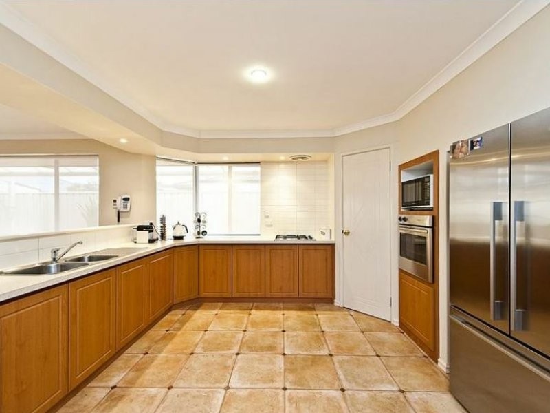 45 Myerson Crescent, Maida Vale WA 6057