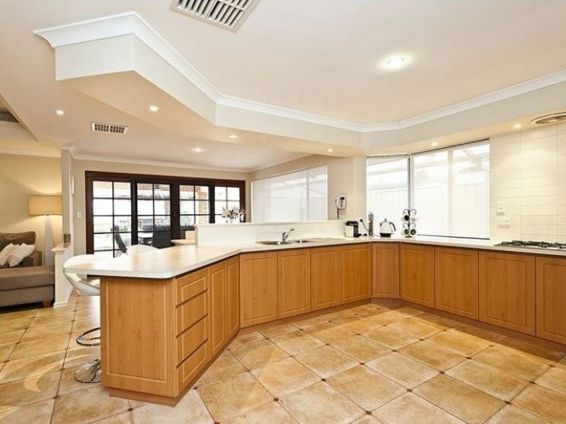 45 Myerson Crescent, Maida Vale WA 6057