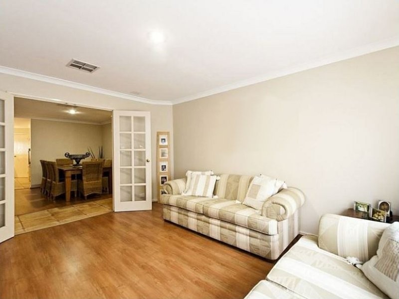 45 Myerson Crescent, Maida Vale WA 6057