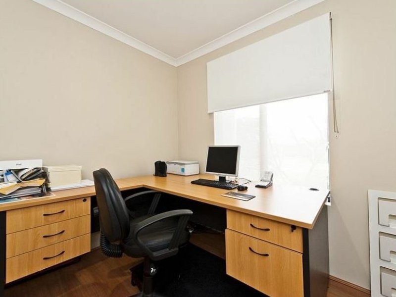 45 Myerson Crescent, Maida Vale WA 6057