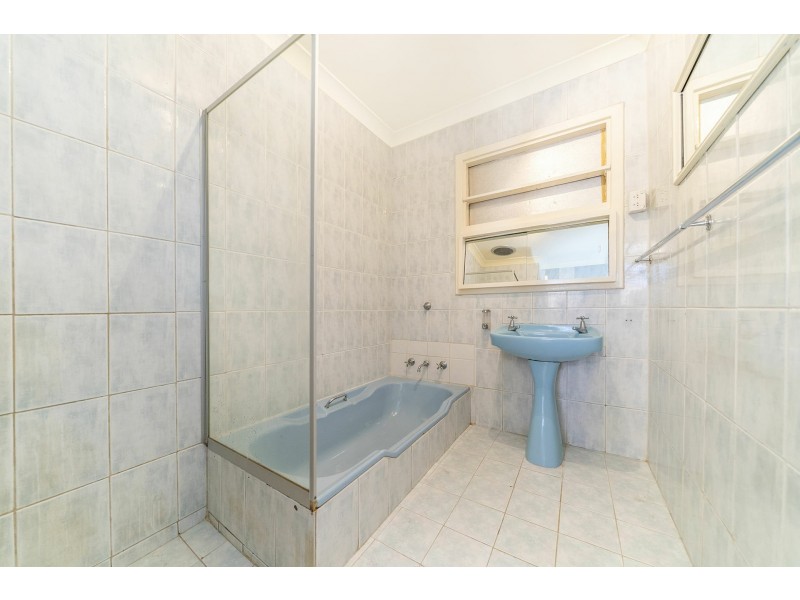 62 Edney Road, High Wycombe WA 6057