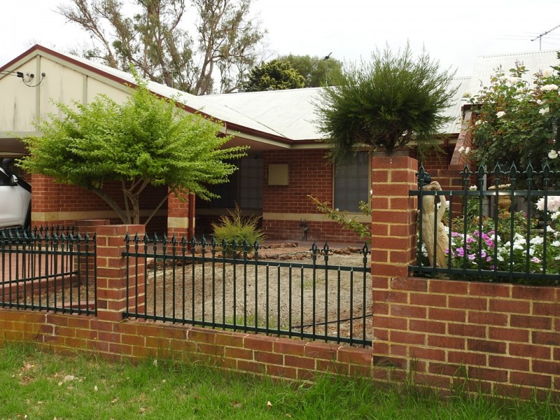 2 /96 Helena Street, Guildford WA 6055