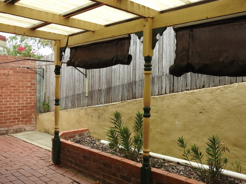 2 /96 Helena Street, Guildford WA 6055