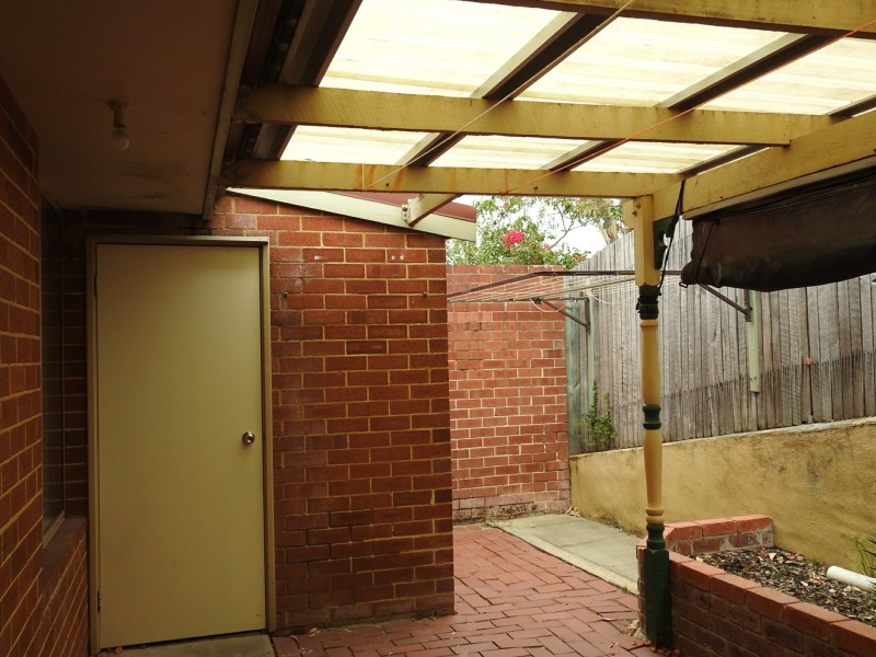 2 /96 Helena Street, Guildford WA 6055