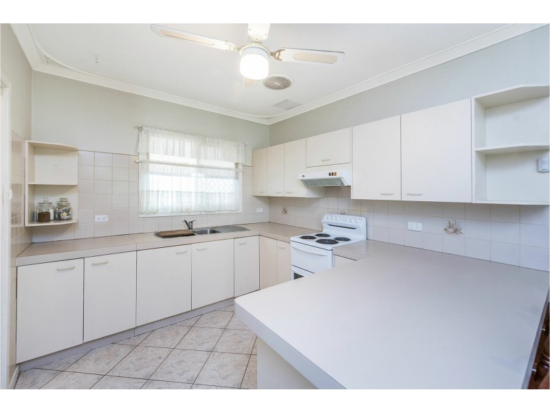 9 Swan Road, High Wycombe WA 6057