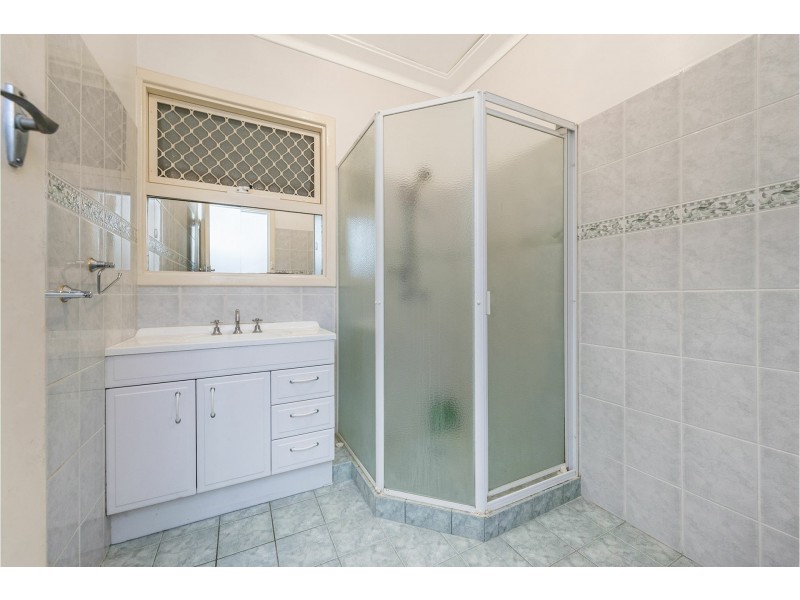 9 Swan Road, High Wycombe WA 6057