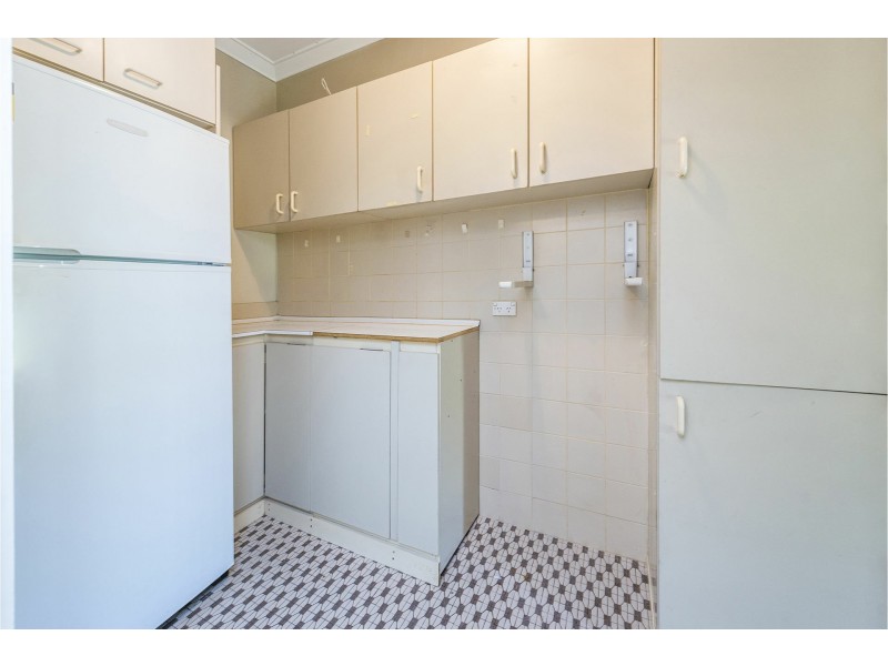 9 Swan Road, High Wycombe WA 6057