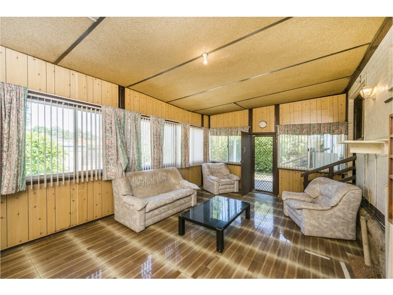 9 Swan Road, High Wycombe WA 6057