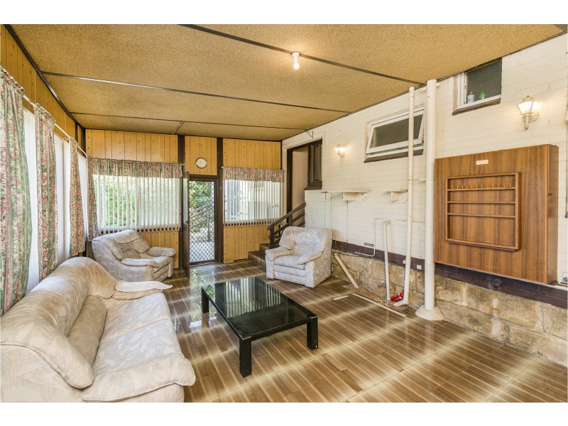 9 Swan Road, High Wycombe WA 6057