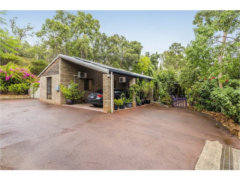 66 Walnut Road, Bickley WA 6076