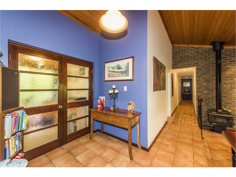 66 Walnut Road, Bickley WA 6076