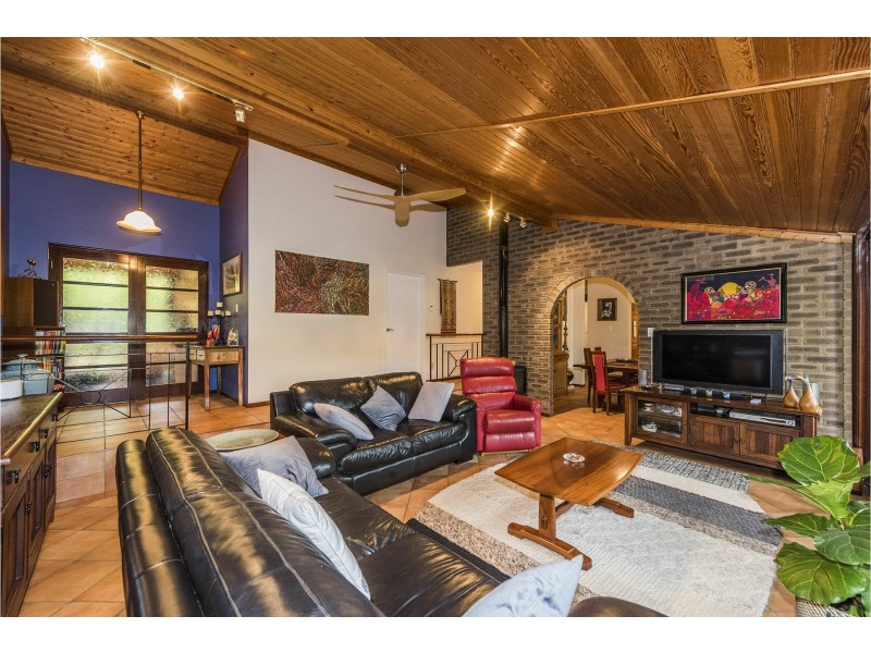 66 Walnut Road, Bickley WA 6076