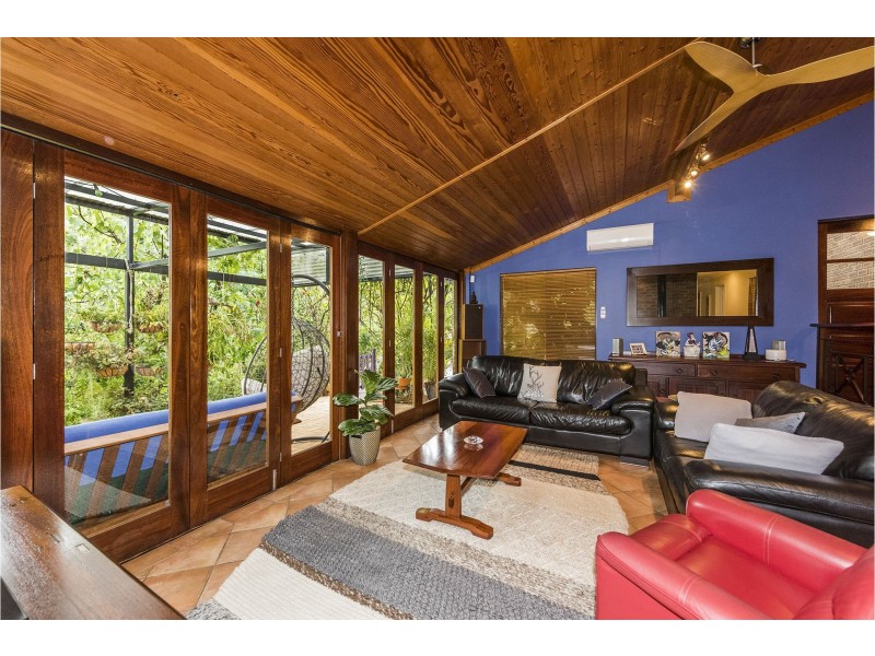 66 Walnut Road, Bickley WA 6076