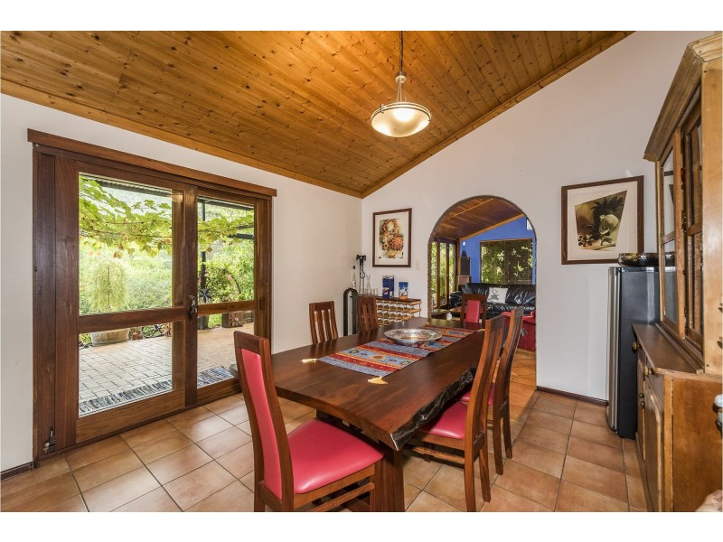 66 Walnut Road, Bickley WA 6076