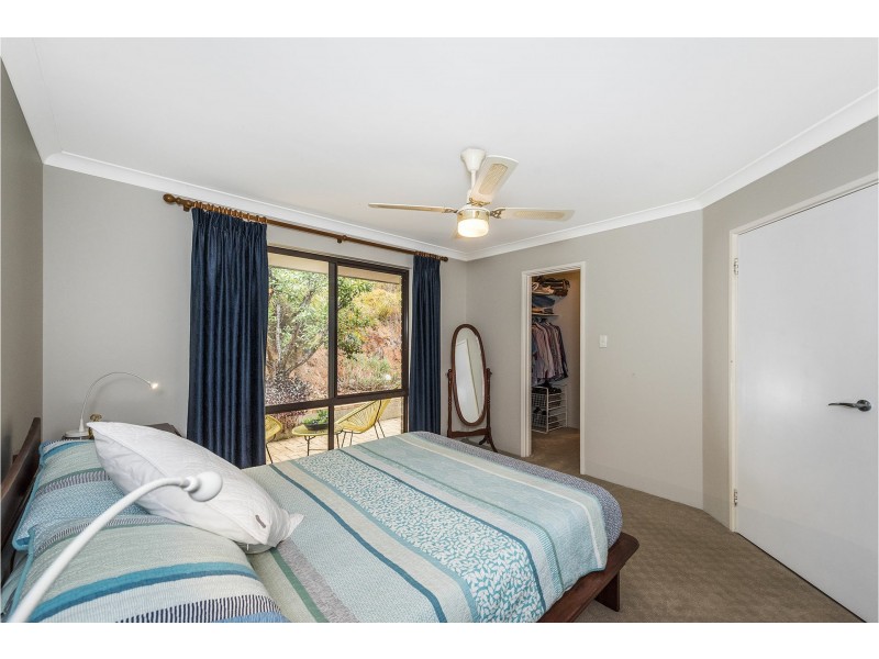 66 Walnut Road, Bickley WA 6076