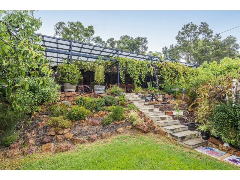 66 Walnut Road, Bickley WA 6076
