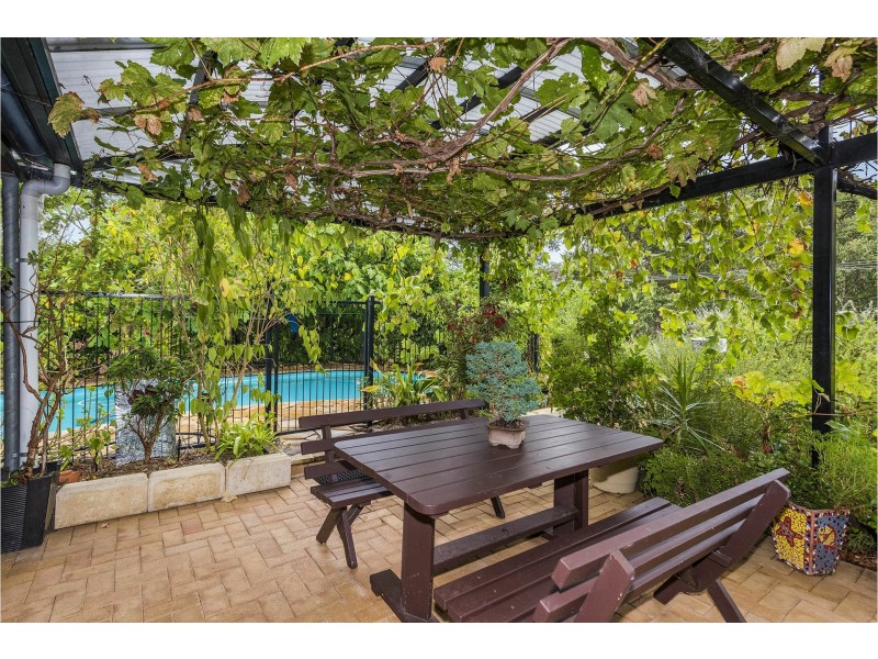 66 Walnut Road, Bickley WA 6076
