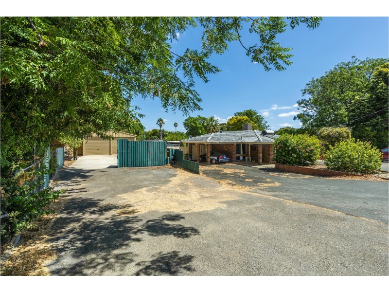 455 Kalamunda Road, High Wycombe WA 6057