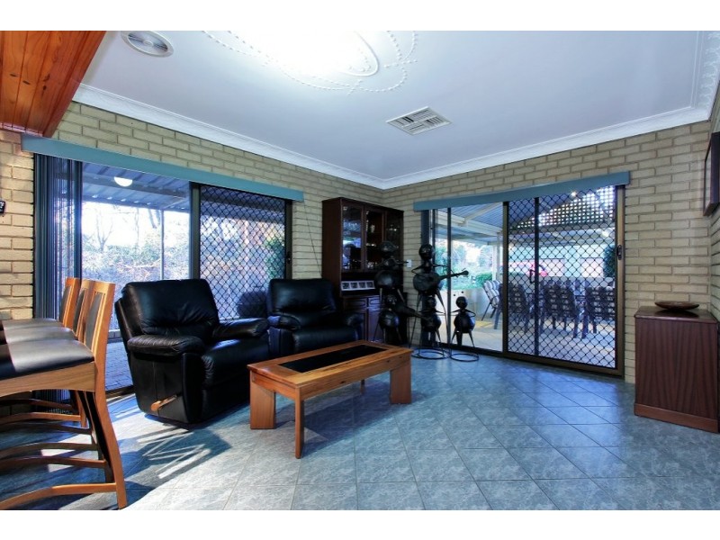 12 Trott Road, Lesmurdie WA 6076