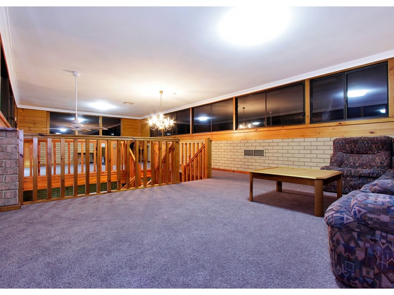 12 Trott Road, Lesmurdie WA 6076