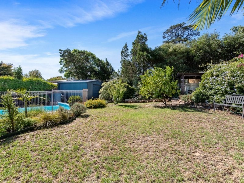 30 Fletcher Road, Lesmurdie WA 6076