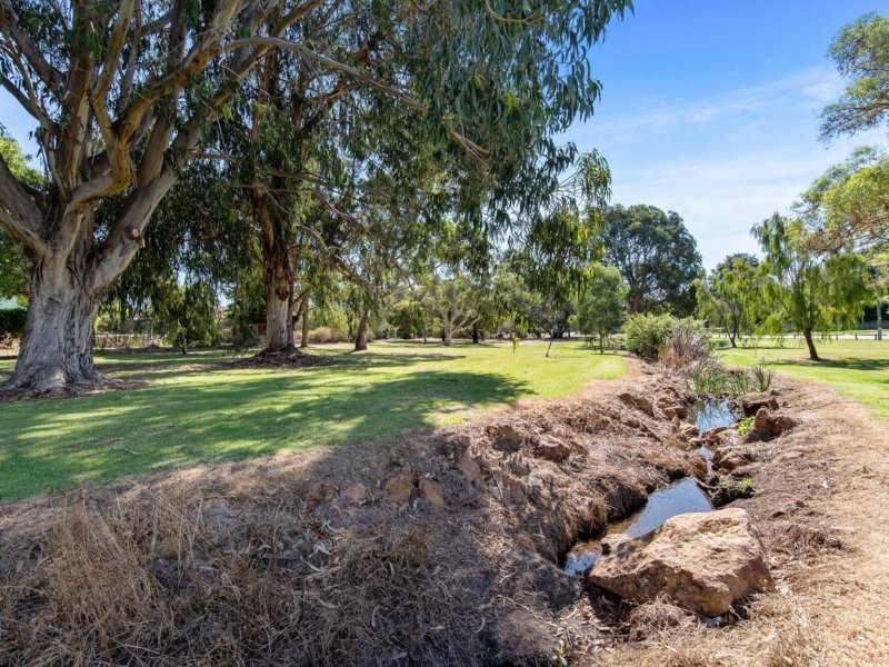 30 Fletcher Road, Lesmurdie WA 6076