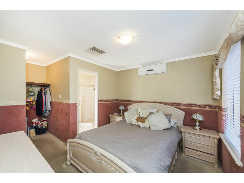 6 Bandin Place, Maida Vale WA 6057